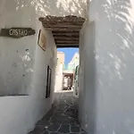 Matsas Mansions Folégandros