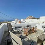 Matsas Mansions Folégandros