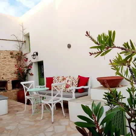 Semesterbostad Matsas Mansions Folégandros