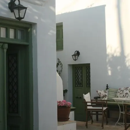 Matsas Mansions * Folégandros