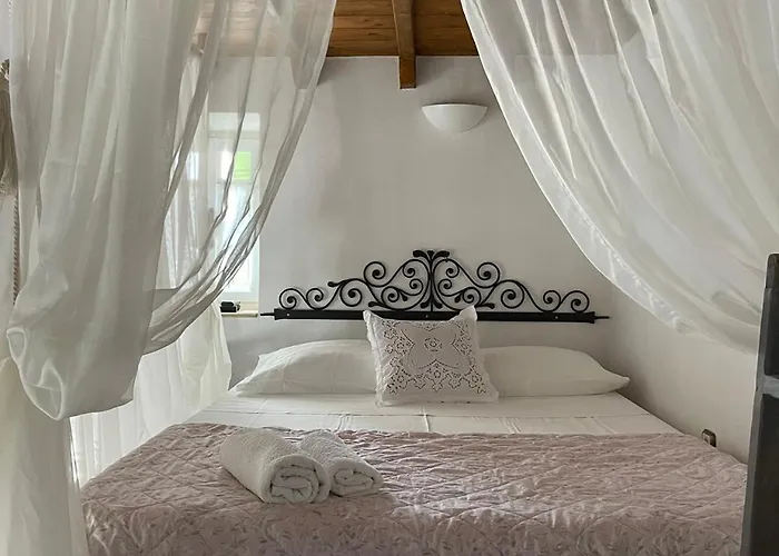 Matsas Mansions Semesterbostad Folégandros