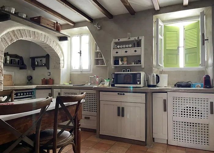 Matsas Mansions Semesterbostad