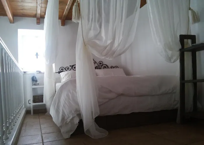 Matsas Mansions Folégandros