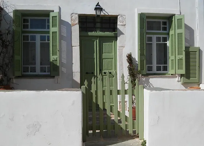 Semesterbostad Matsas Mansions *