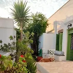 Matsas Mansions * Folégandros