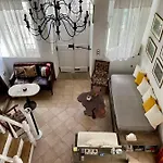 Matsas Mansions بيت للعطل
