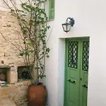 بيت للعطل Matsas Mansions Folégandros