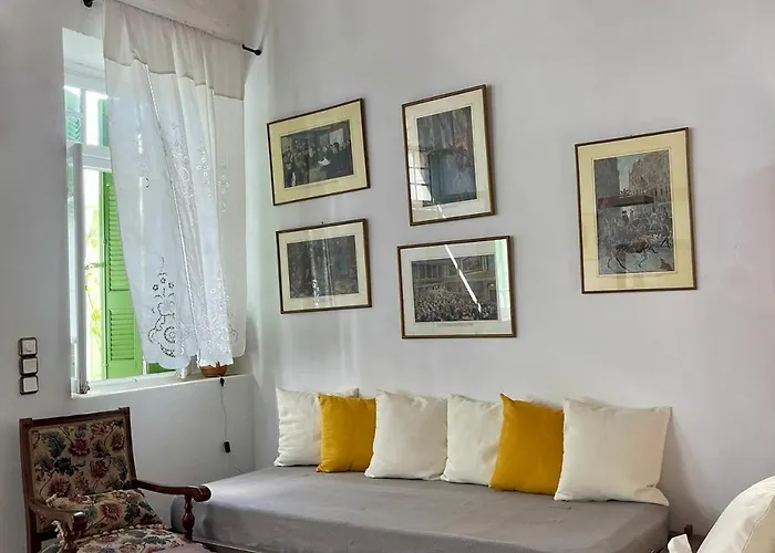 Matsas Mansions Folégandros